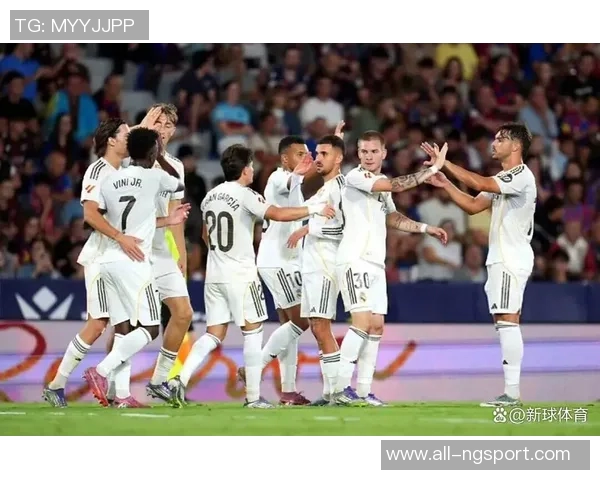 西甲9月最佳阵容揭晓巴萨五将入选姆巴佩与阿尔瓦雷斯搭档