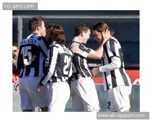 马特里批评莱奥在对那不勒斯比赛中缺乏决心与态度的表现 马特里批评莱奥在对那不勒斯比赛中缺乏决心与态度的表现