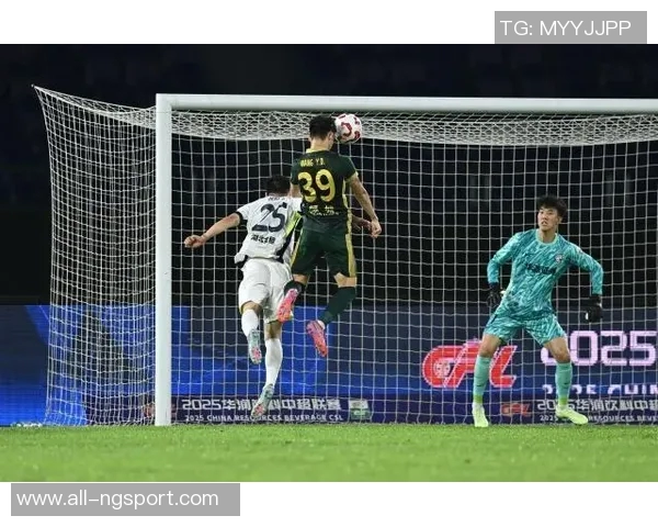 梅州客家茹子楠远射破门领先青岛海牛罗德里格射门中柱未果 梅州客家茹子楠远射破门领先青岛海牛罗德里格射门中柱未果