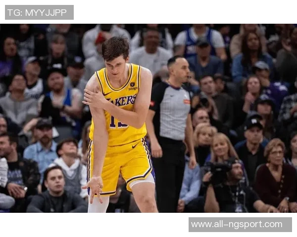 黄忠本赛季防守表现出色每回合防挡拆仅让对手得分058分