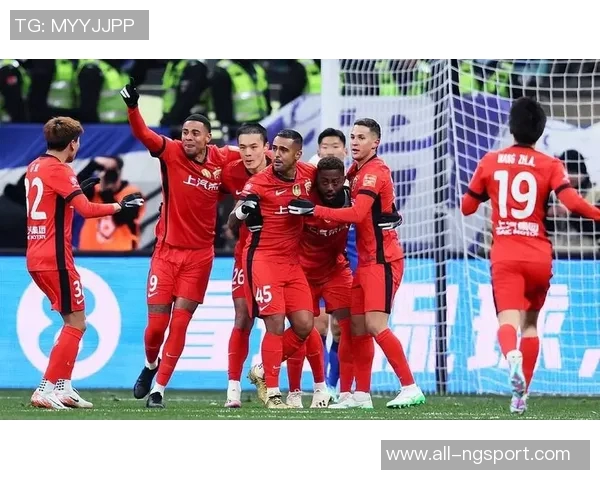 亚冠赛事分析成都遭首尔逆袭海港客场失利回顾