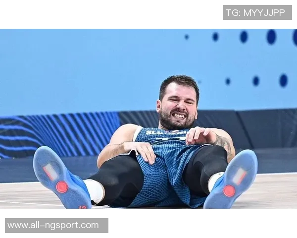 东契奇尽管失误频繁仍砍下38分11篮板5助攻展现超强实力 东契奇尽管失误频繁仍砍下38分11篮板5助攻展现超强实力