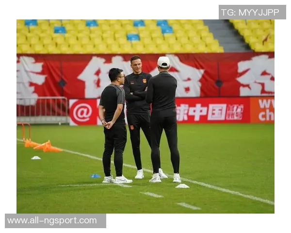 李小恒表达失望希望球队能在未来比赛中回馈球迷更佳表现 李小恒表达失望希望球队能在未来比赛中回馈球迷更佳表现